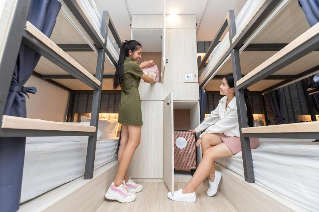 Baan Kun Mhor Hostel บ้านคุณหมอโฮสเทล